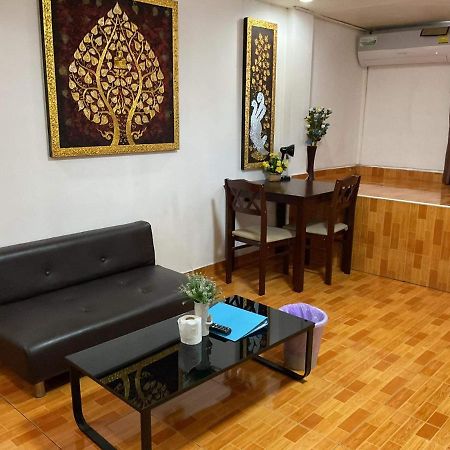 Zappa Guesthouse 芭達亞 外观 照片