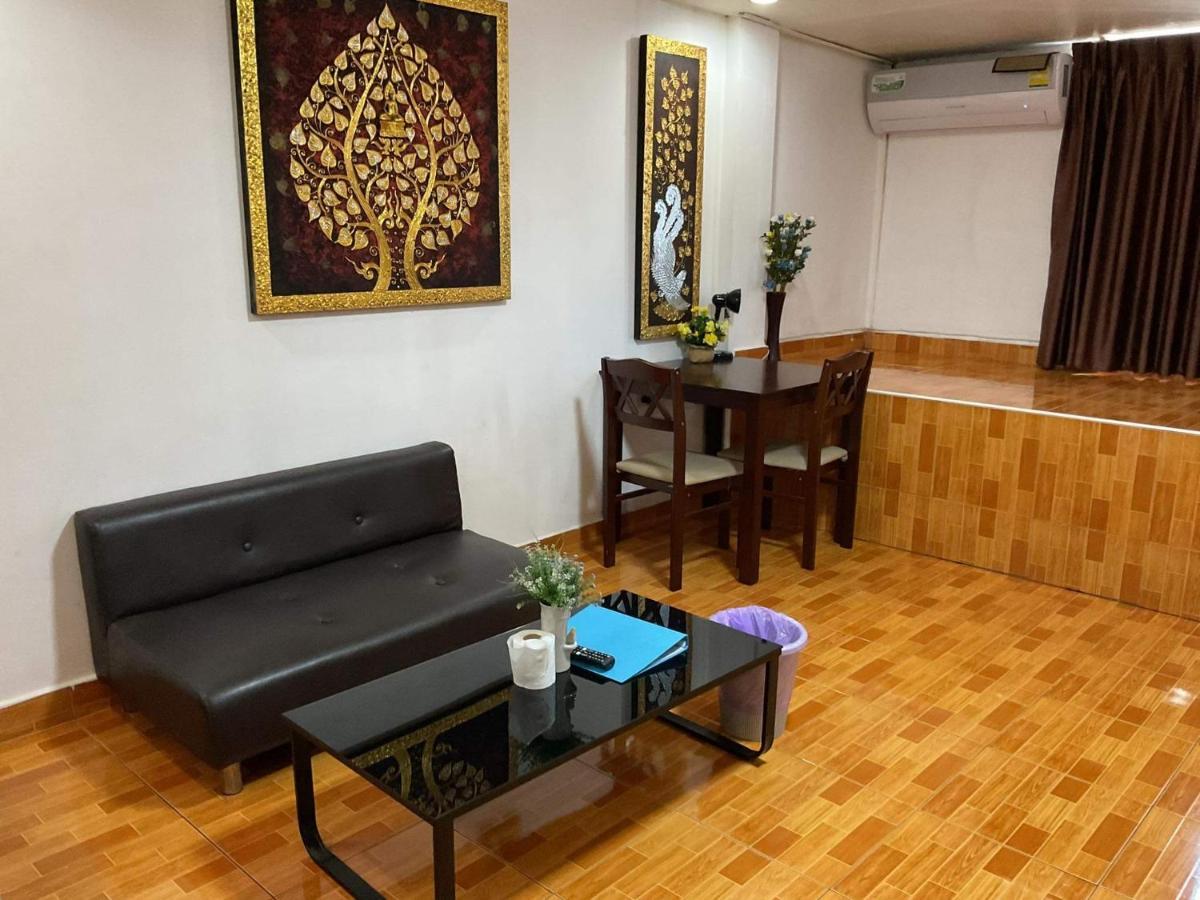 Zappa Guesthouse 芭達亞 外观 照片